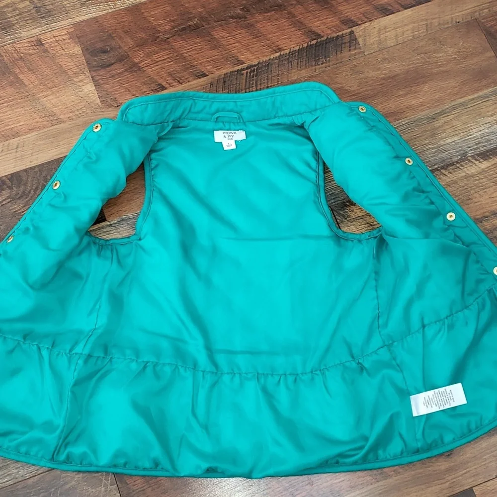 Crown & Ivy Kids Light Blue Peplum Hem Quilted Vest, Size Small